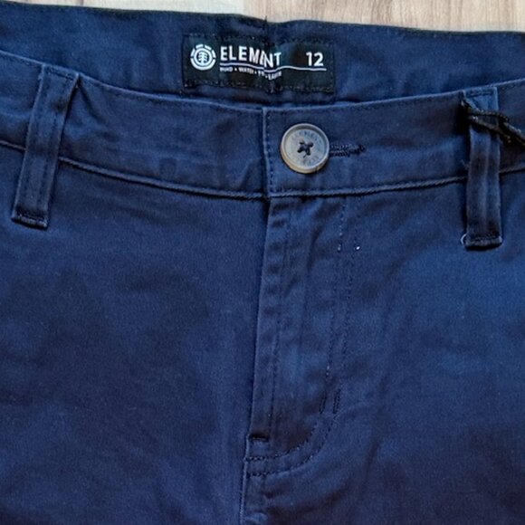 Bundle Of Boys Walkshorts (2) - Picture 4 of 12